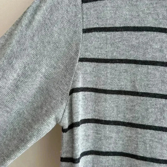 Miami Black Striped Crewneck Grey Pullover Sweater, Tulip Front, Size Medium - Picture 11 of 16